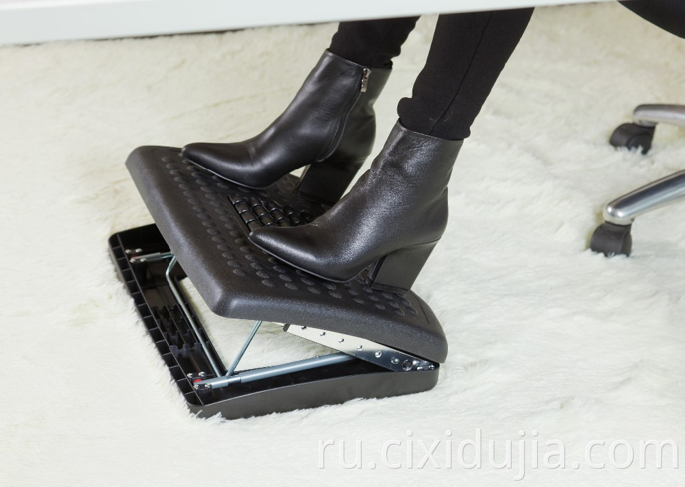  black plastic footrest